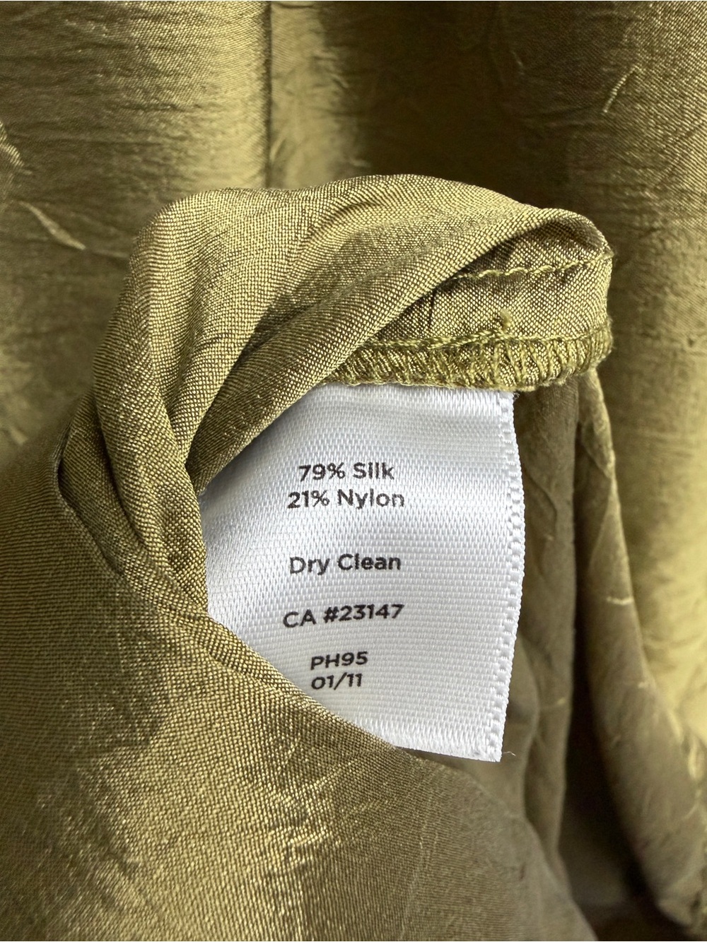79% Silk! Talbots Shift Dress Small Olive Gold Balloon Sleeve Split Neck Dress - Picture 7 of 14